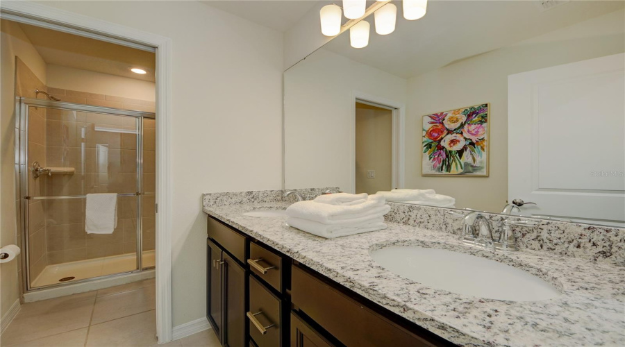 Davenport, Florida 33897, 6 Bedrooms Bedrooms, ,4 Bathroomsbathrooms,Residential,For Sale,Lana,Mfro6227570