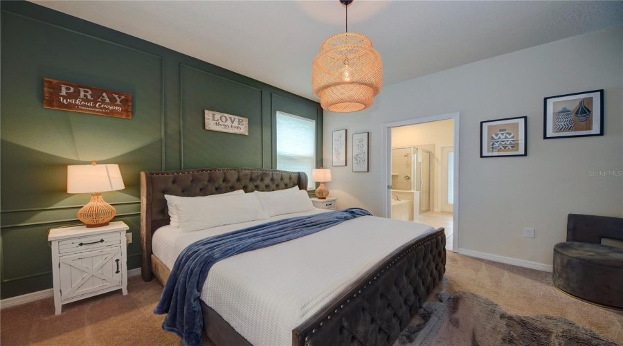 Davenport, Florida 33897, 6 Bedrooms Bedrooms, ,4 Bathroomsbathrooms,Residential,For Sale,Lana,Mfro6227570