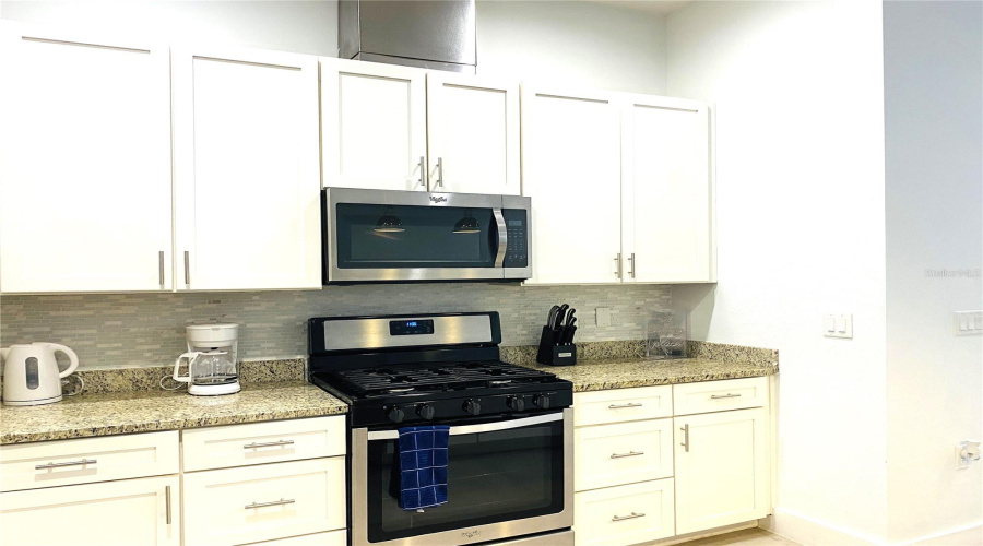 Kissimmee, Florida 34747, 3 Bedrooms Bedrooms, ,3 Bathroomsbathrooms,Residential,For Sale,Sunville,Mfro6231460