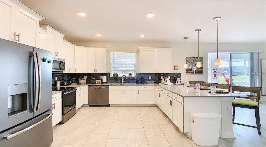 Davenport, Florida 33896, 6 Bedrooms Bedrooms, ,6 Bathroomsbathrooms,Residential,For Sale,Ocean Course,Mfro6231569