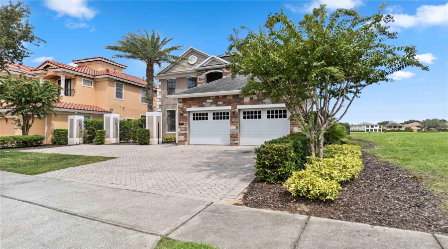 Reunion, Florida 34747, 5 Bedrooms Bedrooms, ,4 Bathroomsbathrooms,Residential,For Sale,Radiant,Mfro6231378