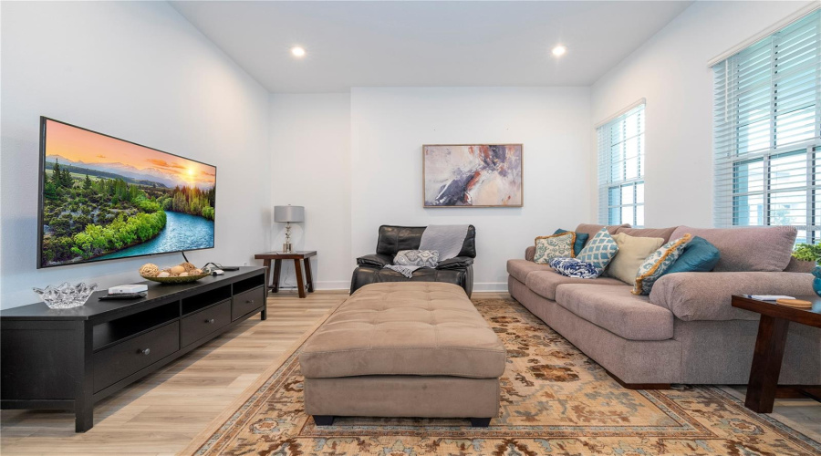 KISSIMMEE, Florida 34747, 4 Bedrooms Bedrooms, ,3 BathroomsBathrooms,Residential,For Sale,BARRIER COVE,0,MFRO6231577