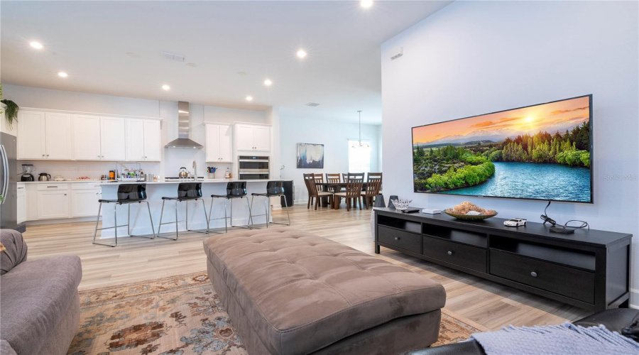 KISSIMMEE, Florida 34747, 4 Bedrooms Bedrooms, ,3 BathroomsBathrooms,Residential,For Sale,BARRIER COVE,0,MFRO6231577