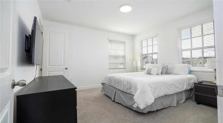 KISSIMMEE, Florida 34747, 4 Bedrooms Bedrooms, ,3 BathroomsBathrooms,Residential,For Sale,BARRIER COVE,0,MFRO6231577