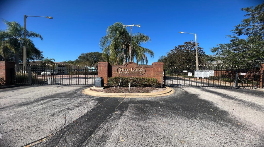 Kissimmee, Florida 34747, 2 Bedrooms Bedrooms, ,2 Bathroomsbathrooms,Residential,For Sale,Sun Lake,Mfrs5109597