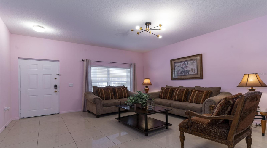 Kissimmee, Florida 34747, 2 Bedrooms Bedrooms, ,2 Bathroomsbathrooms,Residential,For Sale,Sun Lake,Mfrs5109597