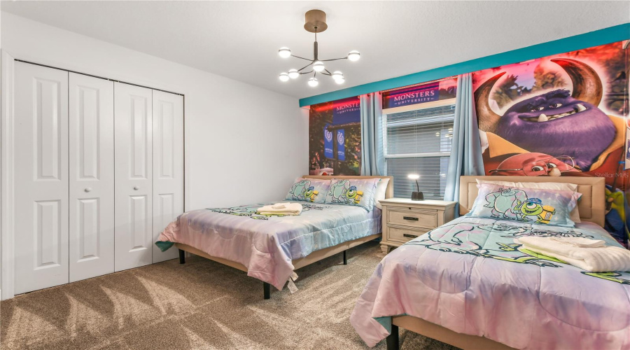 Davenport, Florida 33896, 5 Bedrooms Bedrooms, ,4 Bathroomsbathrooms,Residential,For Sale,Kingsbarn,Mfro6231896