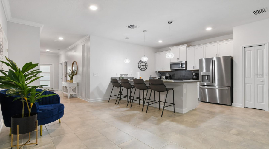 Davenport, Florida 33896, 5 Bedrooms Bedrooms, ,4 Bathroomsbathrooms,Residential,For Sale,Kingsbarn,Mfro6231896