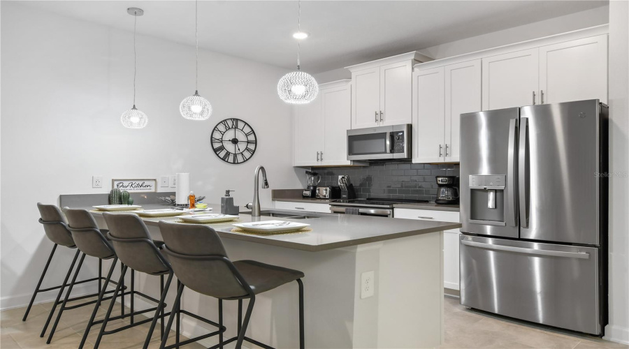 Davenport, Florida 33896, 5 Bedrooms Bedrooms, ,4 Bathroomsbathrooms,Residential,For Sale,Kingsbarn,Mfro6231896