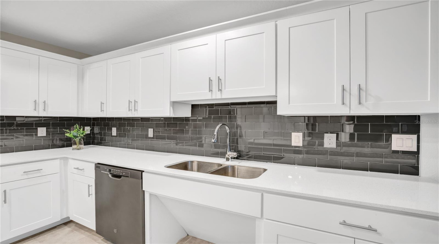 Kissimmee, Florida 34746, 3 Bedrooms Bedrooms, ,2 Bathroomsbathrooms,Residential,For Sale,Clock Tower,Mfro6233086