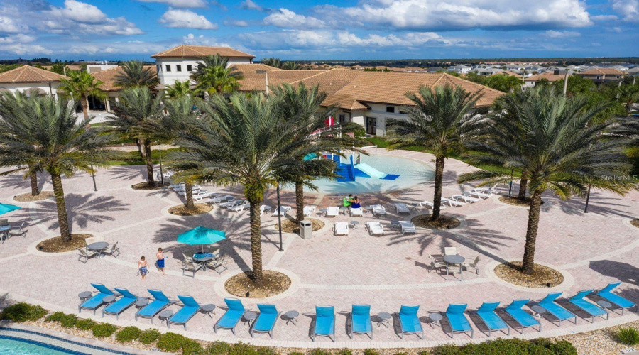 Davenport, Florida 33896, 5 Bedrooms Bedrooms, ,4 Bathroomsbathrooms,Residential,For Sale,Splash Shot,Mfrs5110499
