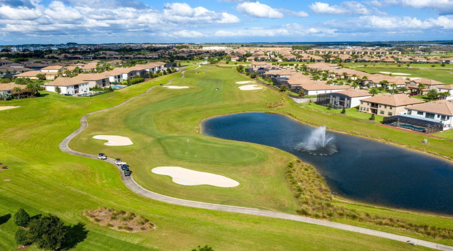Davenport, Florida 33896, 5 Bedrooms Bedrooms, ,4 Bathroomsbathrooms,Residential,For Sale,Splash Shot,Mfrs5110499