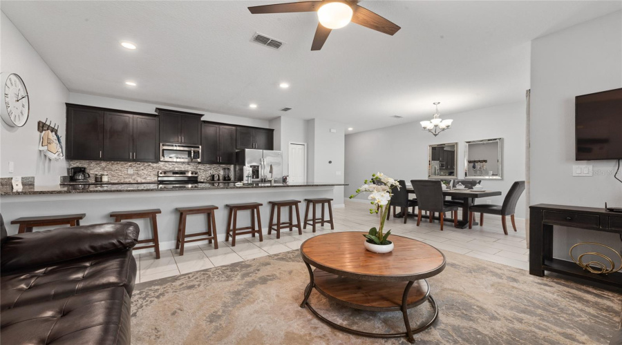 KISSIMMEE, Florida 34746, 4 Bedrooms Bedrooms, ,3 BathroomsBathrooms,Residential,For Sale,BRIER ROSE,0,MFRO6153815