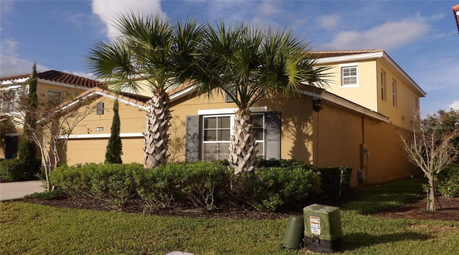 DAVENPORT, Florida 33837, 6 Bedrooms Bedrooms, ,5 BathroomsBathrooms,Residential,For Sale,OAKBOURNE,0,MFRS5110589
