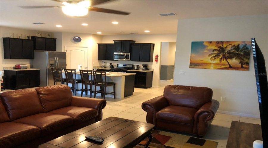 DAVENPORT, Florida 33837, 6 Bedrooms Bedrooms, ,5 BathroomsBathrooms,Residential,For Sale,OAKBOURNE,0,MFRS5110589