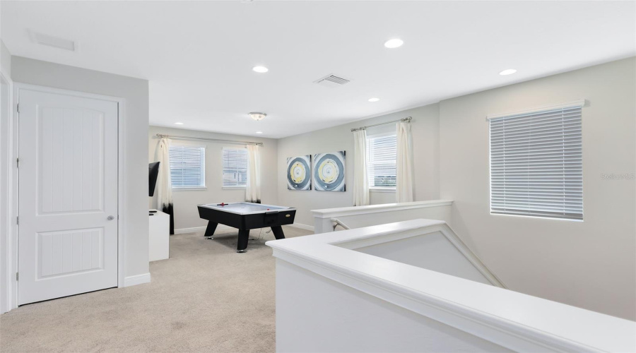 Loft area with games or living room