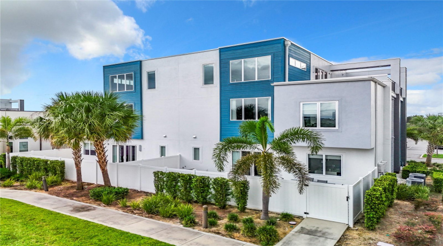 Reunion, Florida 34747, 3 Bedrooms Bedrooms, ,2 Bathroomsbathrooms,Residential,For Sale,Sandy Ridge,Mfro6233615