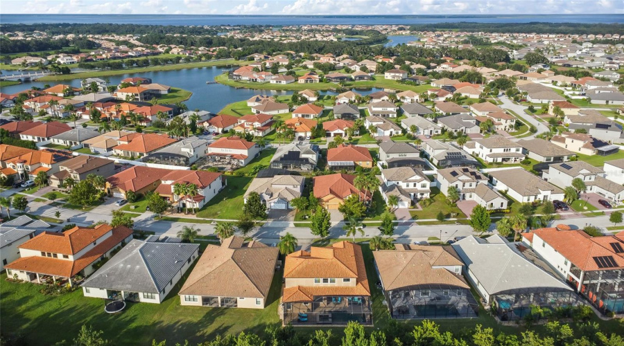 Kissimmee, Florida 34746, 6 Bedrooms Bedrooms, ,4 Bathroomsbathrooms,Residential,For Sale,Bowfin,Mfrs5110517