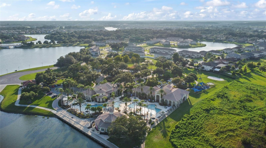 Kissimmee, Florida 34746, 6 Bedrooms Bedrooms, ,4 Bathroomsbathrooms,Residential,For Sale,Bowfin,Mfrs5110517