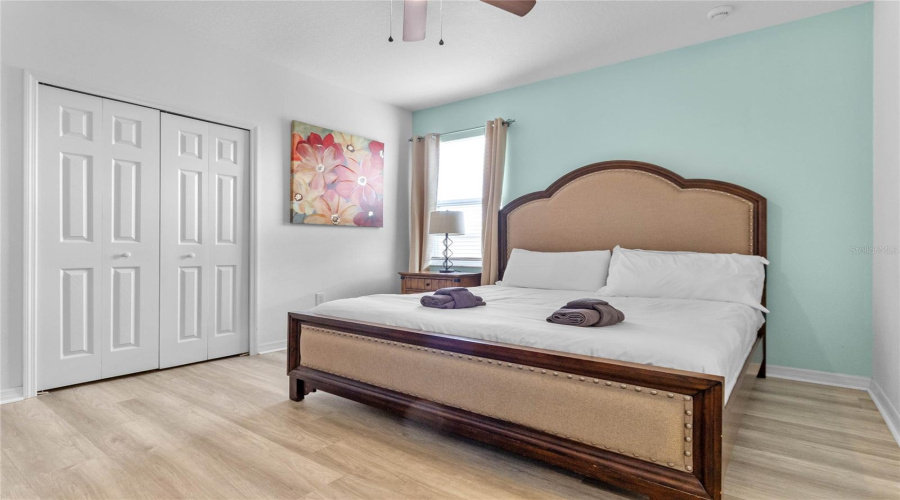 Davenport, Florida 33837, 11 Bedrooms Bedrooms, ,9 Bathroomsbathrooms,Residential,For Sale,Broad Oak,Mfro6147262
