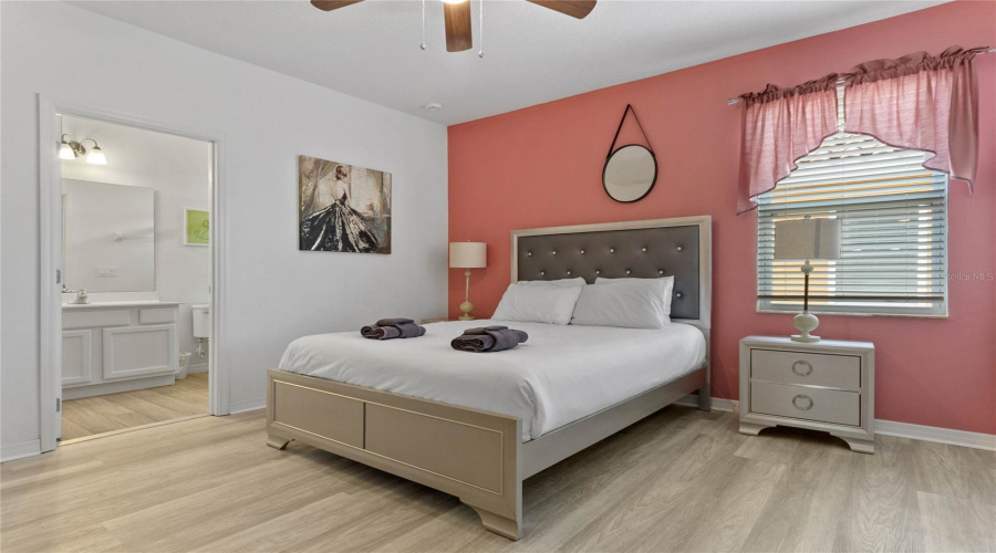 Davenport, Florida 33837, 11 Bedrooms Bedrooms, ,9 Bathroomsbathrooms,Residential,For Sale,Broad Oak,Mfro6147262