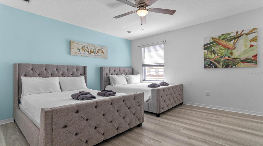 Davenport, Florida 33837, 11 Bedrooms Bedrooms, ,9 Bathroomsbathrooms,Residential,For Sale,Broad Oak,Mfro6147262