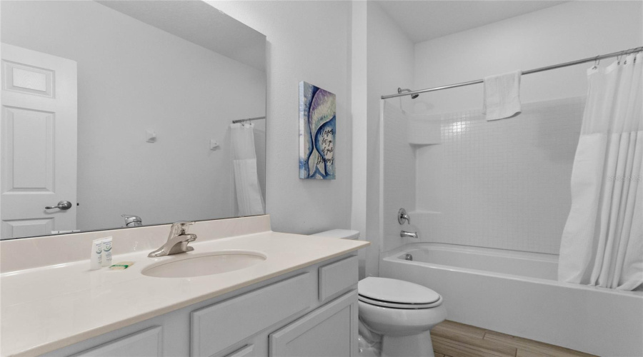 Davenport, Florida 33837, 11 Bedrooms Bedrooms, ,9 Bathroomsbathrooms,Residential,For Sale,Broad Oak,Mfro6147262