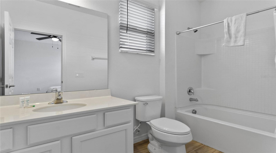 Davenport, Florida 33837, 11 Bedrooms Bedrooms, ,9 Bathroomsbathrooms,Residential,For Sale,Broad Oak,Mfro6147262