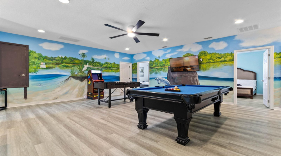 Davenport, Florida 33837, 11 Bedrooms Bedrooms, ,9 Bathroomsbathrooms,Residential,For Sale,Broad Oak,Mfro6147262