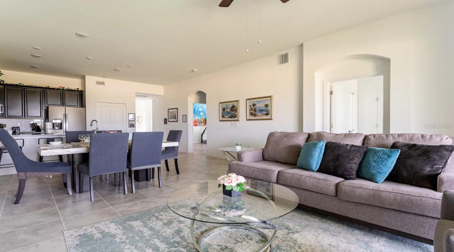 Davenport, Florida 33896, 2 Bedrooms Bedrooms, ,2 Bathroomsbathrooms,Residential,For Sale,Sommerset Hills,Mfrs5110723