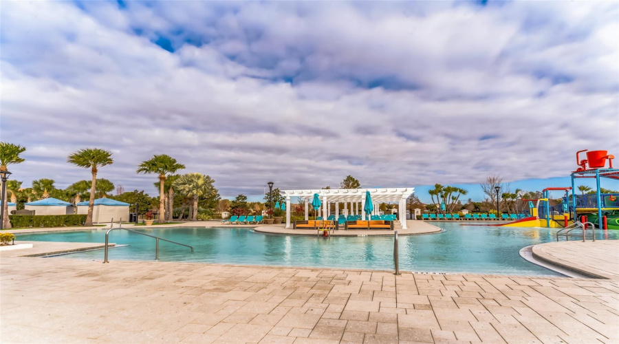 KISSIMMEE, Florida 34747, 5 Bedrooms Bedrooms, ,4 BathroomsBathrooms,Residential,For Sale,DUBAI,0,MFRO6233761
