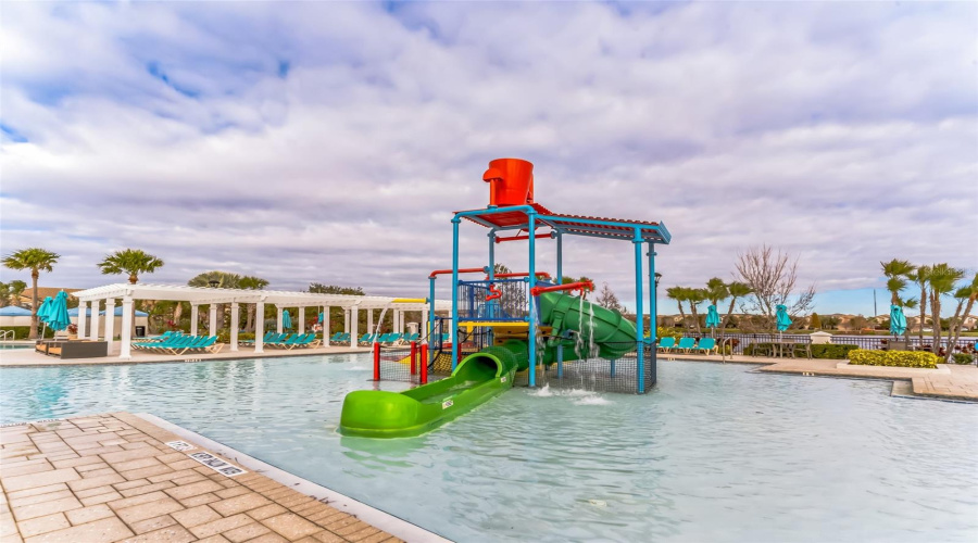 KISSIMMEE, Florida 34747, 5 Bedrooms Bedrooms, ,4 BathroomsBathrooms,Residential,For Sale,DUBAI,0,MFRO6233761
