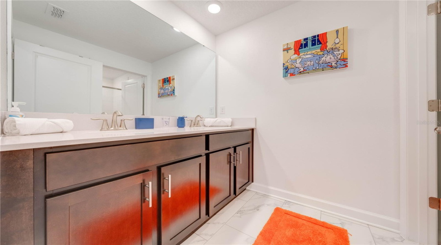 2nd Bathroom