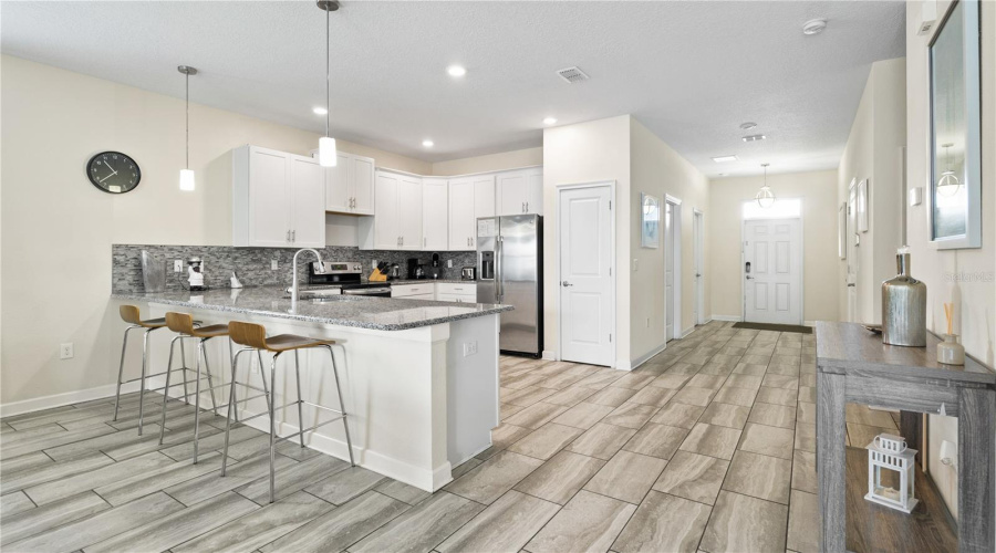 DAVENPORT, Florida 33896, 8 Bedrooms Bedrooms, ,5 BathroomsBathrooms,Residential,For Sale,HAZARD,0,MFRS5071787