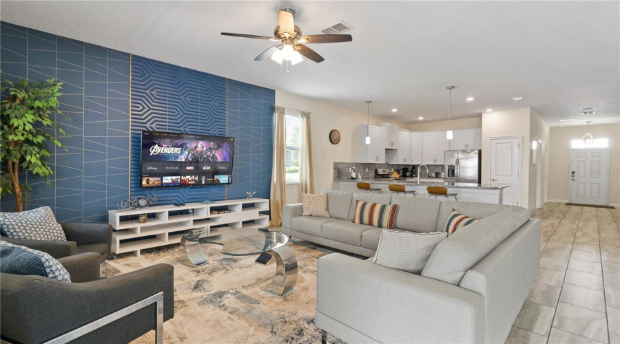 DAVENPORT, Florida 33896, 8 Bedrooms Bedrooms, ,5 BathroomsBathrooms,Residential,For Sale,HAZARD,0,MFRS5071787