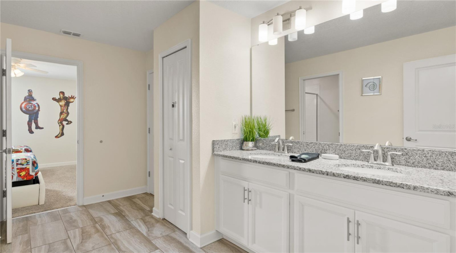 DAVENPORT, Florida 33896, 8 Bedrooms Bedrooms, ,5 BathroomsBathrooms,Residential,For Sale,HAZARD,0,MFRS5071787