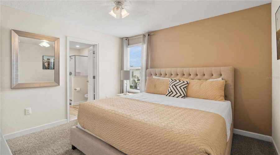 DAVENPORT, Florida 33896, 8 Bedrooms Bedrooms, ,5 BathroomsBathrooms,Residential,For Sale,HAZARD,0,MFRS5071787