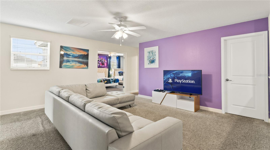 DAVENPORT, Florida 33896, 8 Bedrooms Bedrooms, ,5 BathroomsBathrooms,Residential,For Sale,HAZARD,0,MFRS5071787