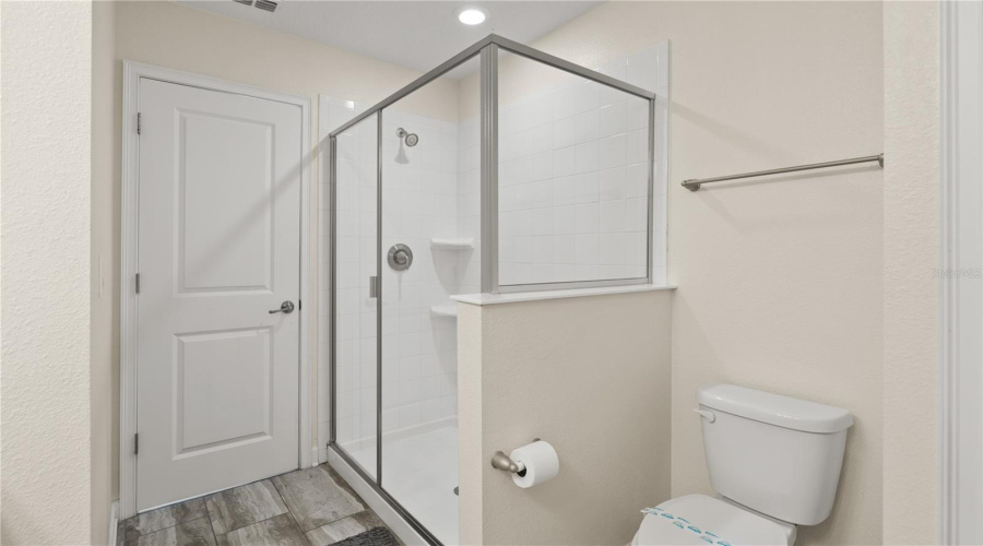 DAVENPORT, Florida 33896, 8 Bedrooms Bedrooms, ,5 BathroomsBathrooms,Residential,For Sale,HAZARD,0,MFRS5071787
