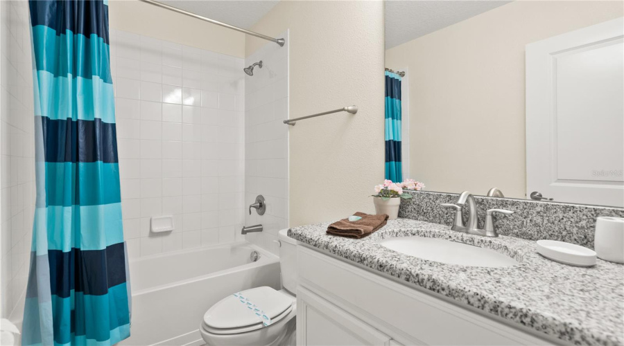 DAVENPORT, Florida 33896, 8 Bedrooms Bedrooms, ,5 BathroomsBathrooms,Residential,For Sale,HAZARD,0,MFRS5071787