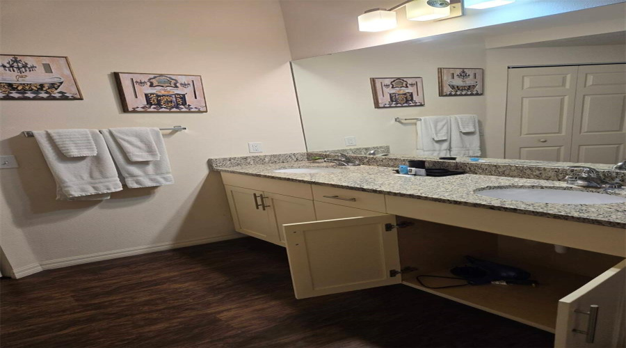 KISSIMMEE, Florida 34747, 3 Bedrooms Bedrooms, ,2 BathroomsBathrooms,Residential,For Sale,GOLD,0,MFRO6233993