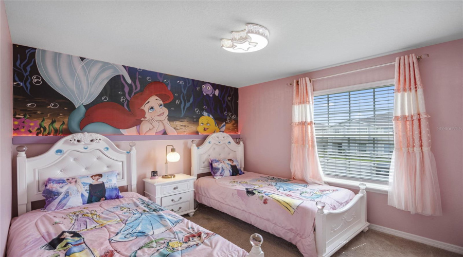 Davenport, Florida 33897, 5 Bedrooms Bedrooms, ,4 Bathroomsbathrooms,Residential,For Sale,Paradise,Mfro6229846