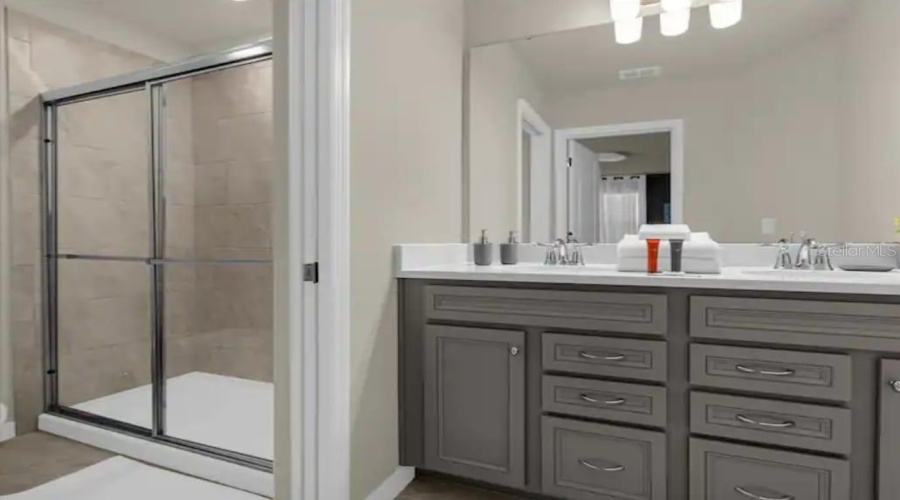 Davenport, Florida 33897, 7 Bedrooms Bedrooms, ,5 Bathroomsbathrooms,Residential,For Sale,Kaipo,Mfro6233962