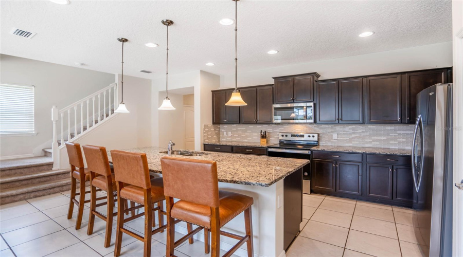 Kissimmee, Florida 34747, 5 Bedrooms Bedrooms, ,4 Bathroomsbathrooms,Residential,For Sale,Dubai,Mfro6235219