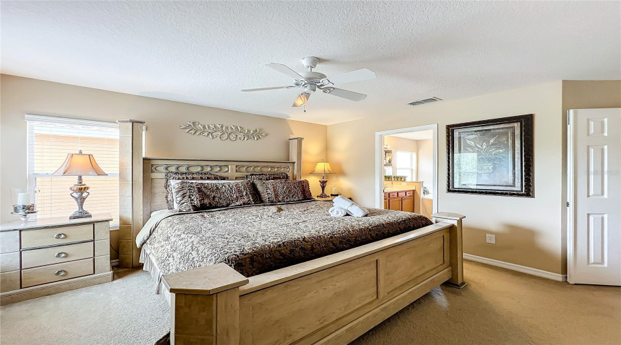 Davenport, Florida 33837, 5 Bedrooms Bedrooms, ,4 Bathroomsbathrooms,Residential,For Sale,Orange Cosmos,Mfrs5109773