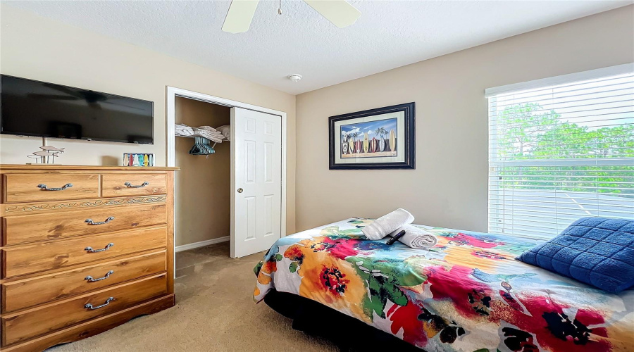 Davenport, Florida 33837, 5 Bedrooms Bedrooms, ,4 Bathroomsbathrooms,Residential,For Sale,Orange Cosmos,Mfrs5109773