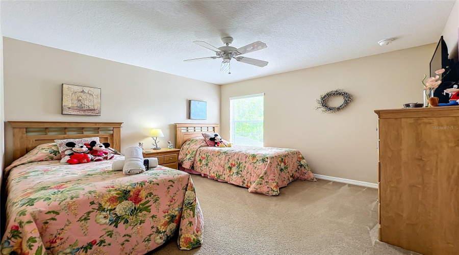 Davenport, Florida 33837, 5 Bedrooms Bedrooms, ,4 Bathroomsbathrooms,Residential,For Sale,Orange Cosmos,Mfrs5109773