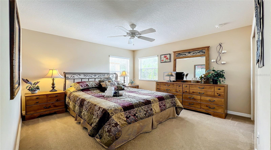 Davenport, Florida 33837, 5 Bedrooms Bedrooms, ,4 Bathroomsbathrooms,Residential,For Sale,Orange Cosmos,Mfrs5109773