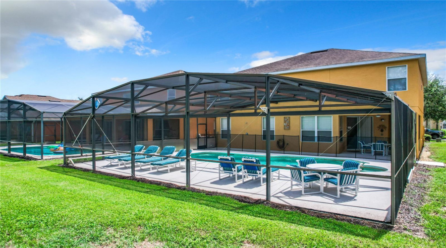 Davenport, Florida 33837, 5 Bedrooms Bedrooms, ,4 Bathroomsbathrooms,Residential,For Sale,Orange Cosmos,Mfrs5109773