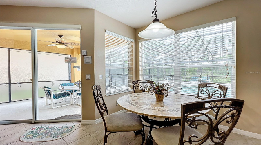 Davenport, Florida 33837, 5 Bedrooms Bedrooms, ,4 Bathroomsbathrooms,Residential,For Sale,Orange Cosmos,Mfrs5109773